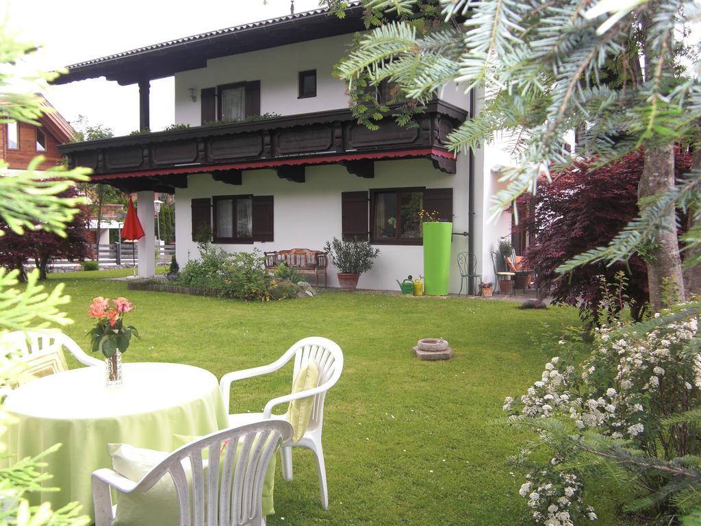 Haus Slechta Apartamento Kitzbühel Quarto foto