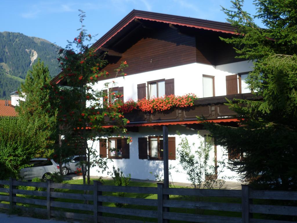 Haus Slechta Apartamento Kitzbühel Exterior foto